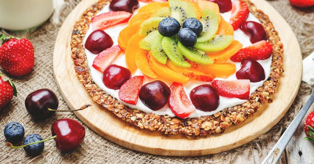 Imagen pizza de frutas con granola